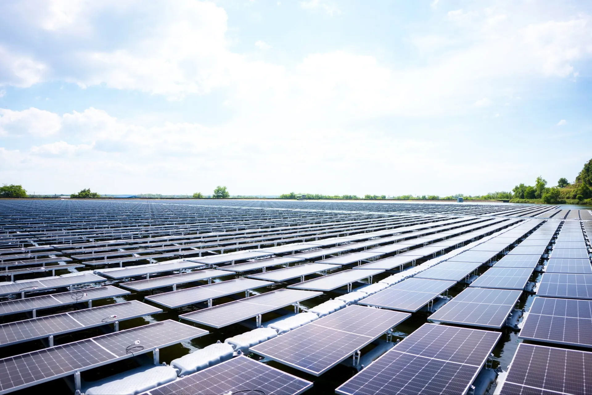 Wide view of a floating solar installation site